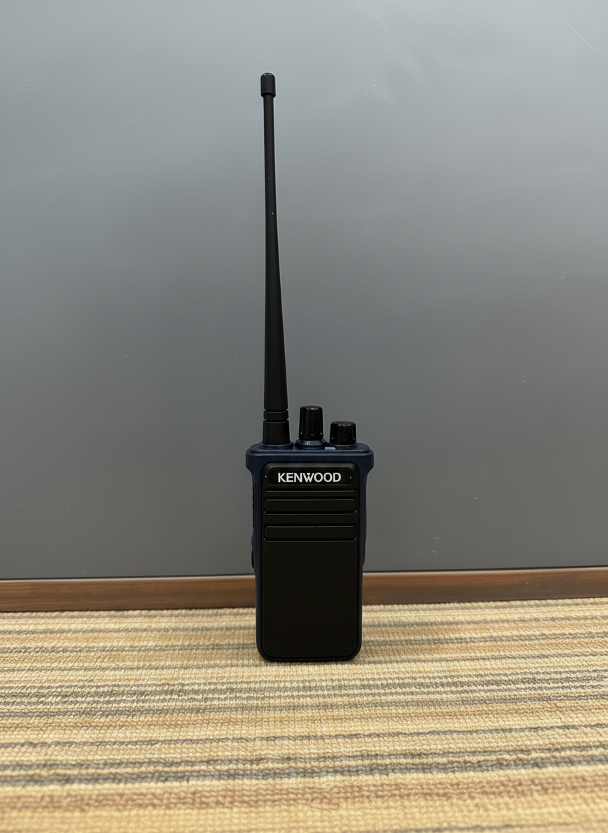 Bộ Đàm Kenwood TK 3301 Chống nước IP67, pin khỏe, xuyên tầng cực tốt