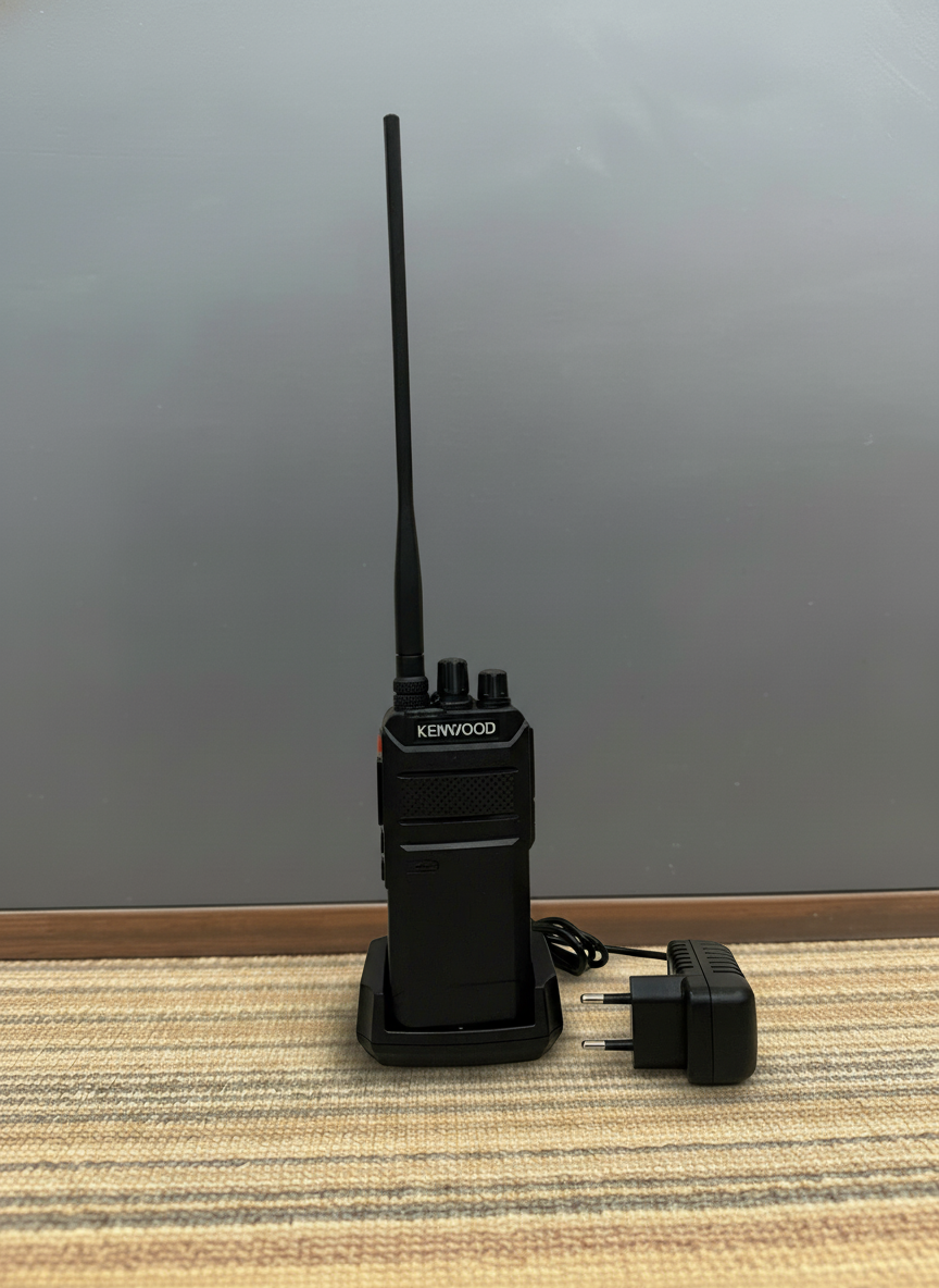 Bộ Đàm  Kenwood TK 3502 liên lạc rất tốt cho địa hình nhà cao tầng, thành phố, đô thị, khu đông dân cư