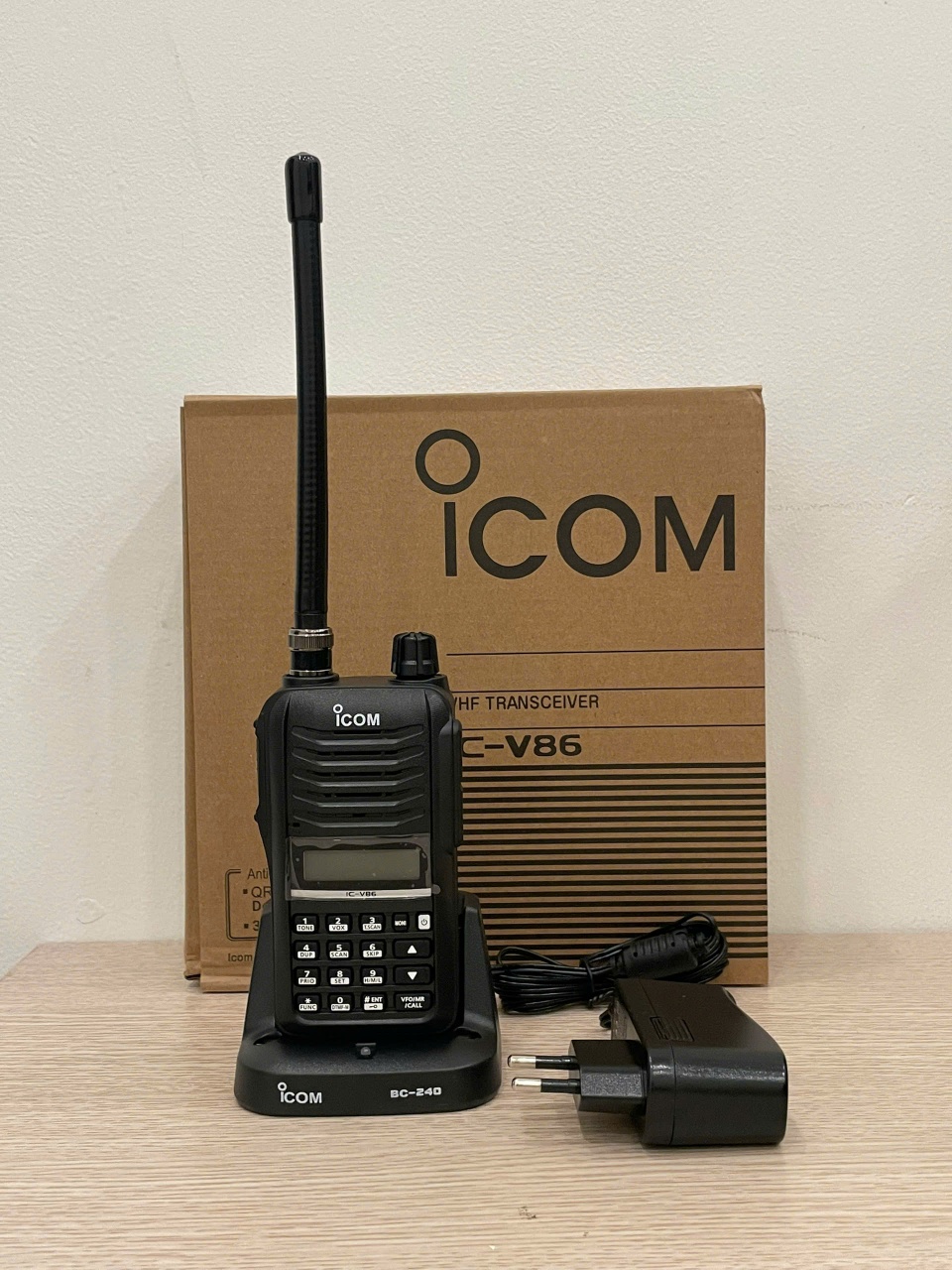Bộ đàm Icom cầm tay IC-V86, IC-U86 6 bo dam icom cam tay icv86chinhhang 1