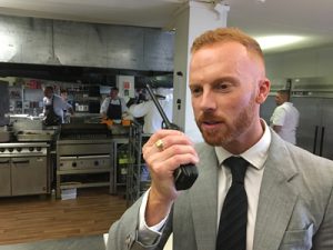 Cách sử dụng bộ đàm liên lạc hiệu quả 2 icom viet nam