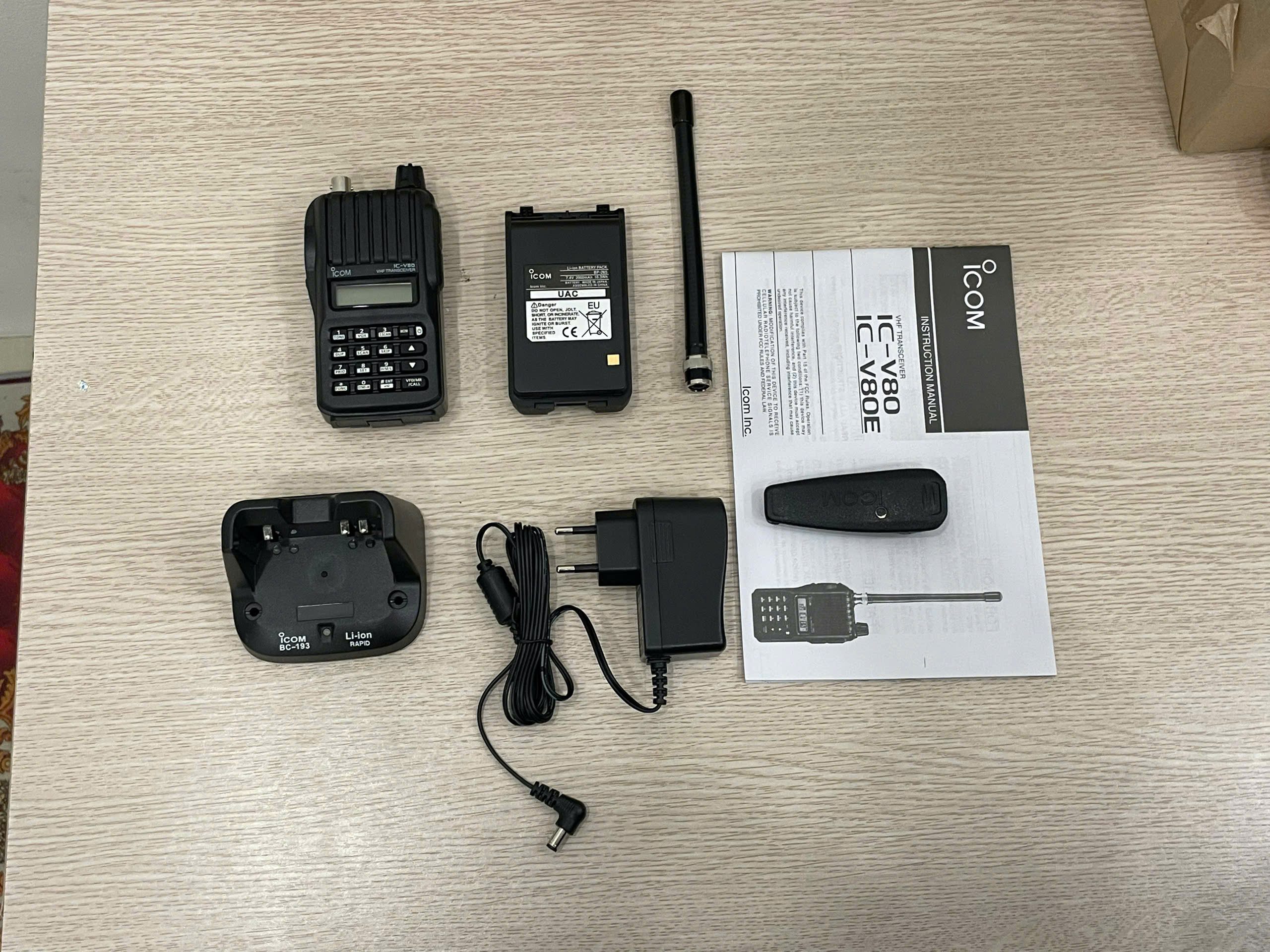 Bộ Đàm Icom IC V80 Bộ Đàm VHF Công Suất Lớn, Bền Bỉ Chuẩn Quân Đội Nhật Bản 16 bo dam icom ic v80 tron bo rotated